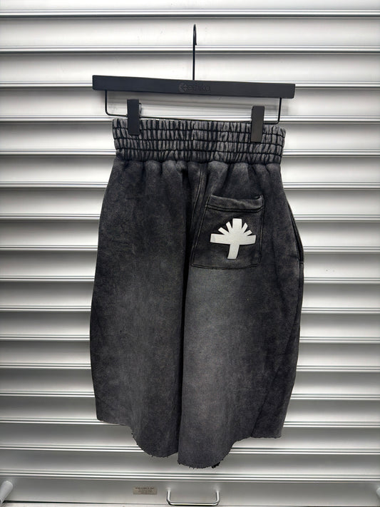 Vertabrae Black Shorts - S**