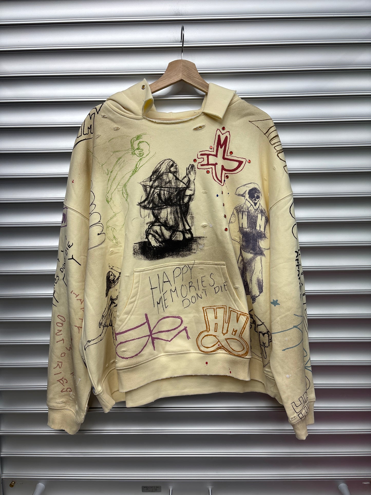 HMDD Collage Hoodie - L