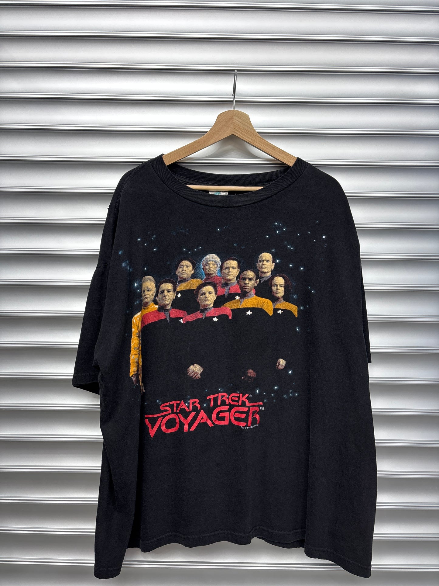 Vintage Star Trek Voyager Tee - XL