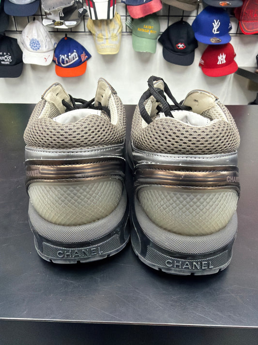 Chanel Trainer Grey/Purple (U) - 39.5 (NB)