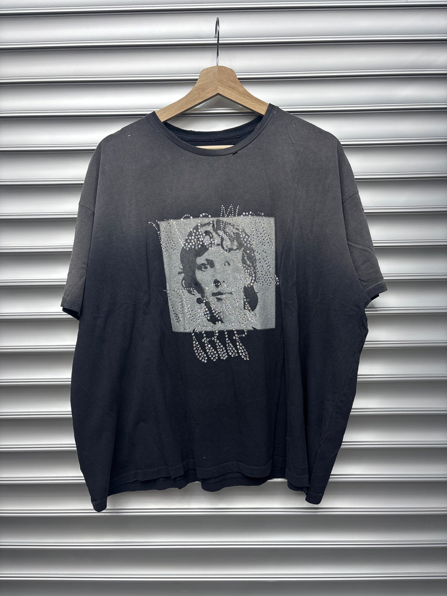 Faded Rhinestone Paly Tee - L
