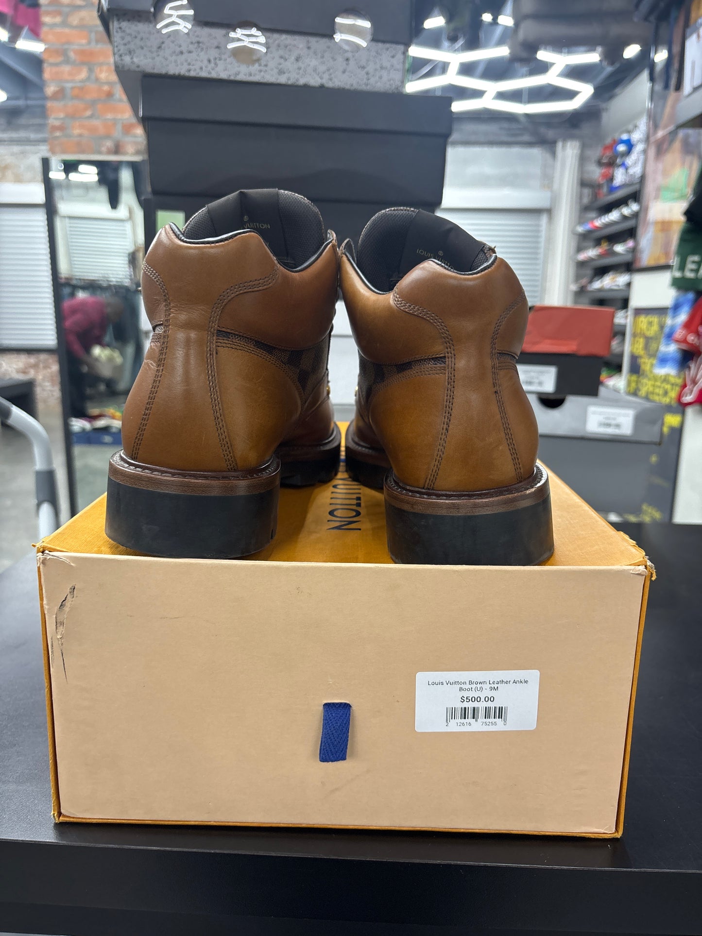 Louis Vuitton Brown Leather Ankle Boot (U) - 9M