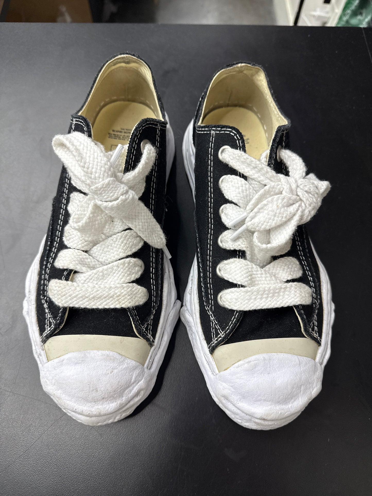 MMY Hank Low Black (U) - 43(10) (NB)