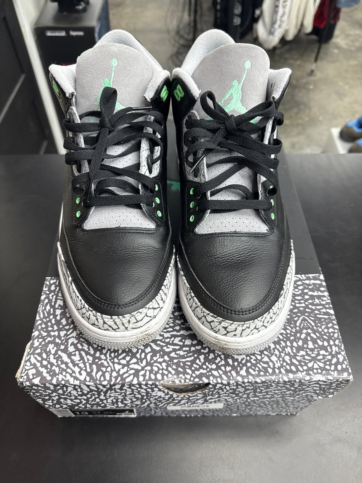AJ3 Green Glow (U) - 13M