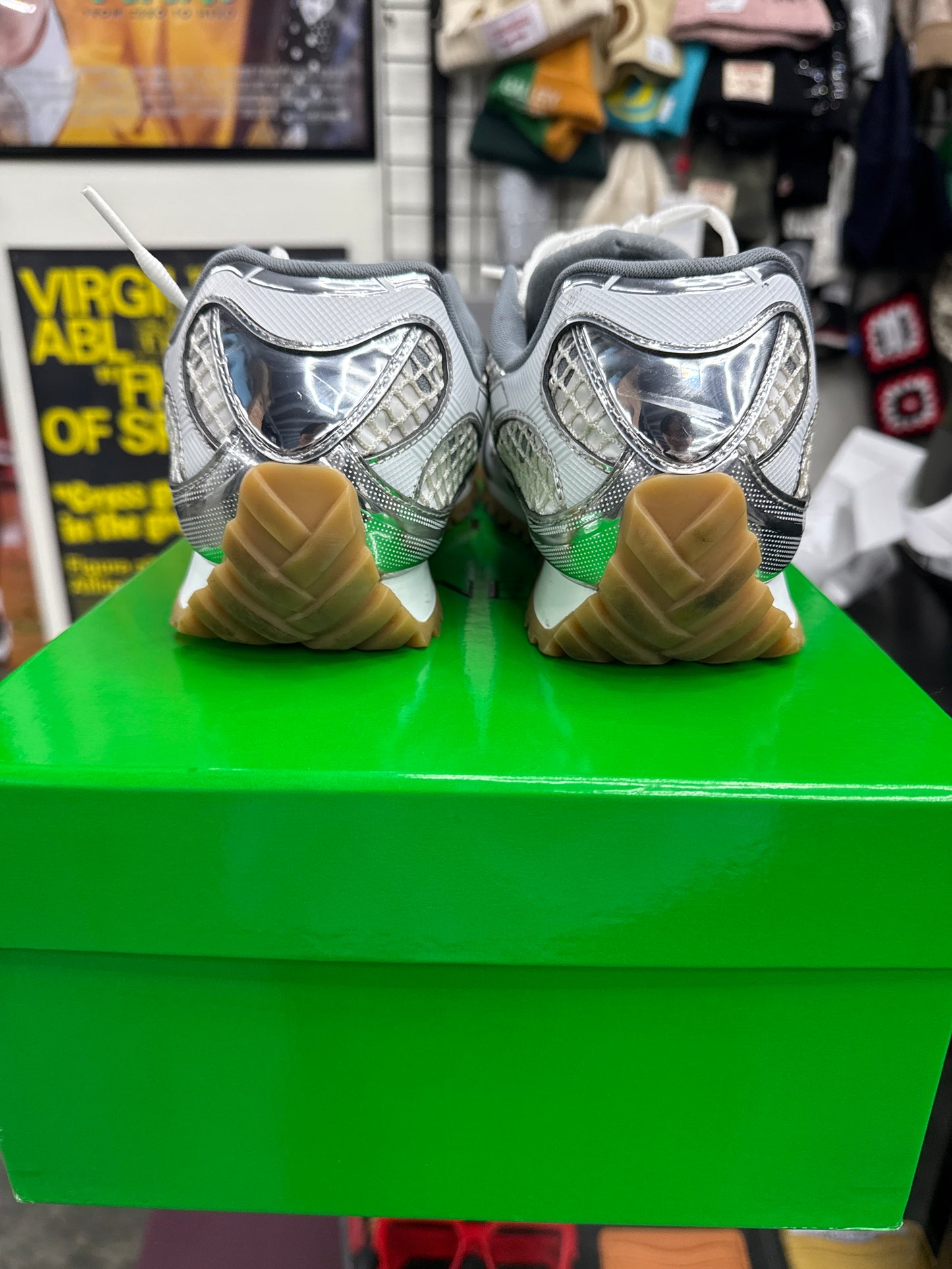 Bottega Orbit Silver White (U) - 43(10)