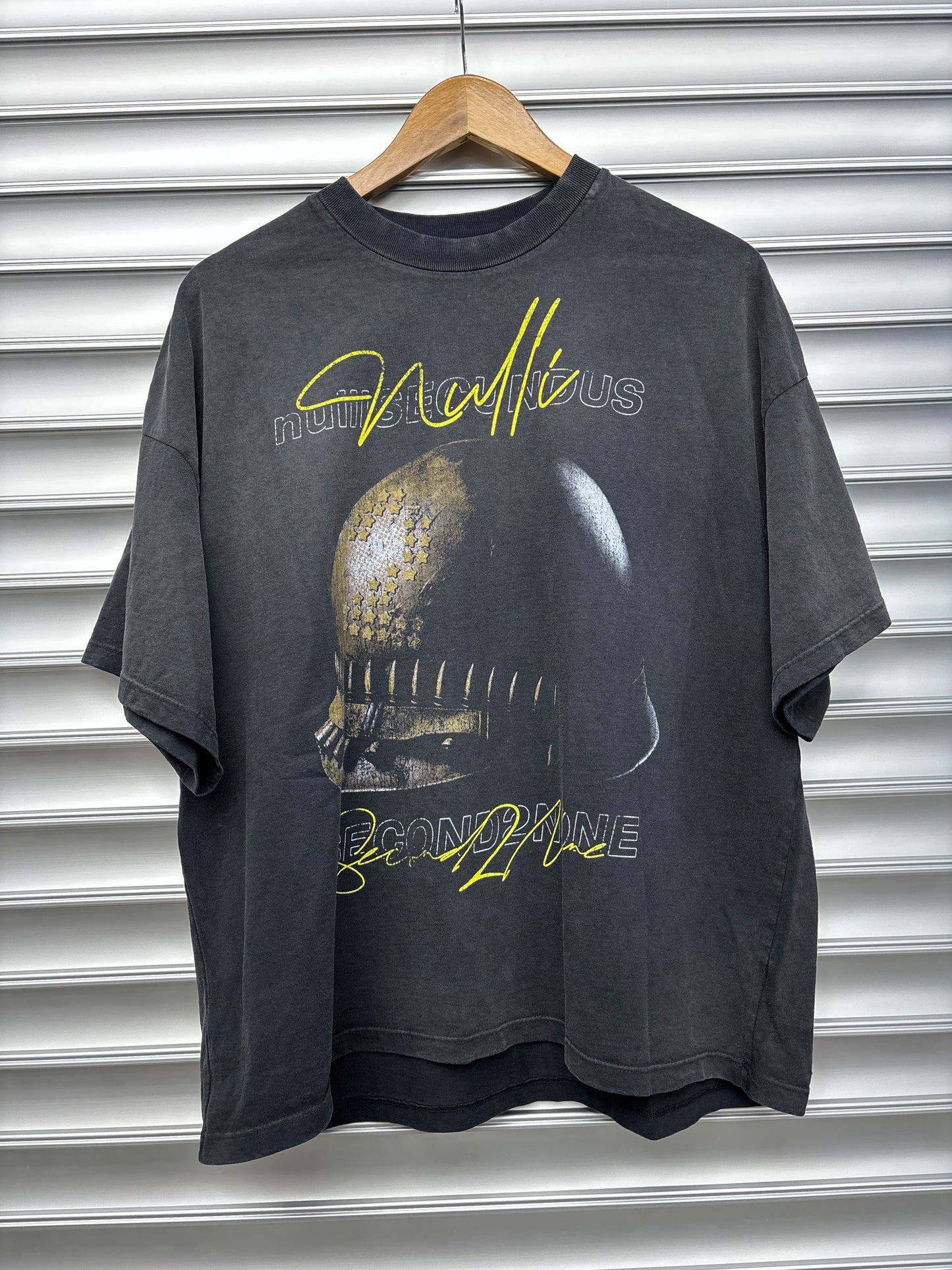 Nulli Helmet Tee - L