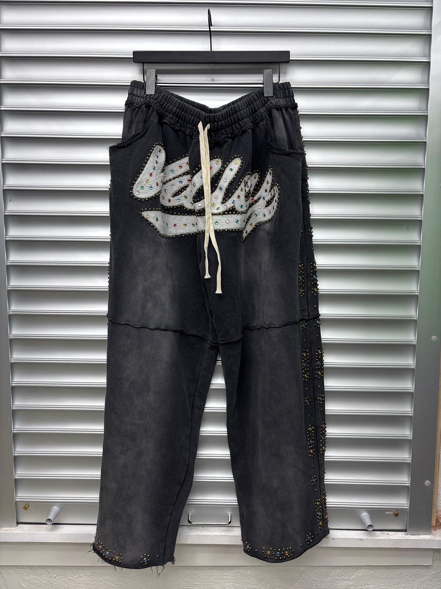 Vale Black Skittles Sweatpants - XL