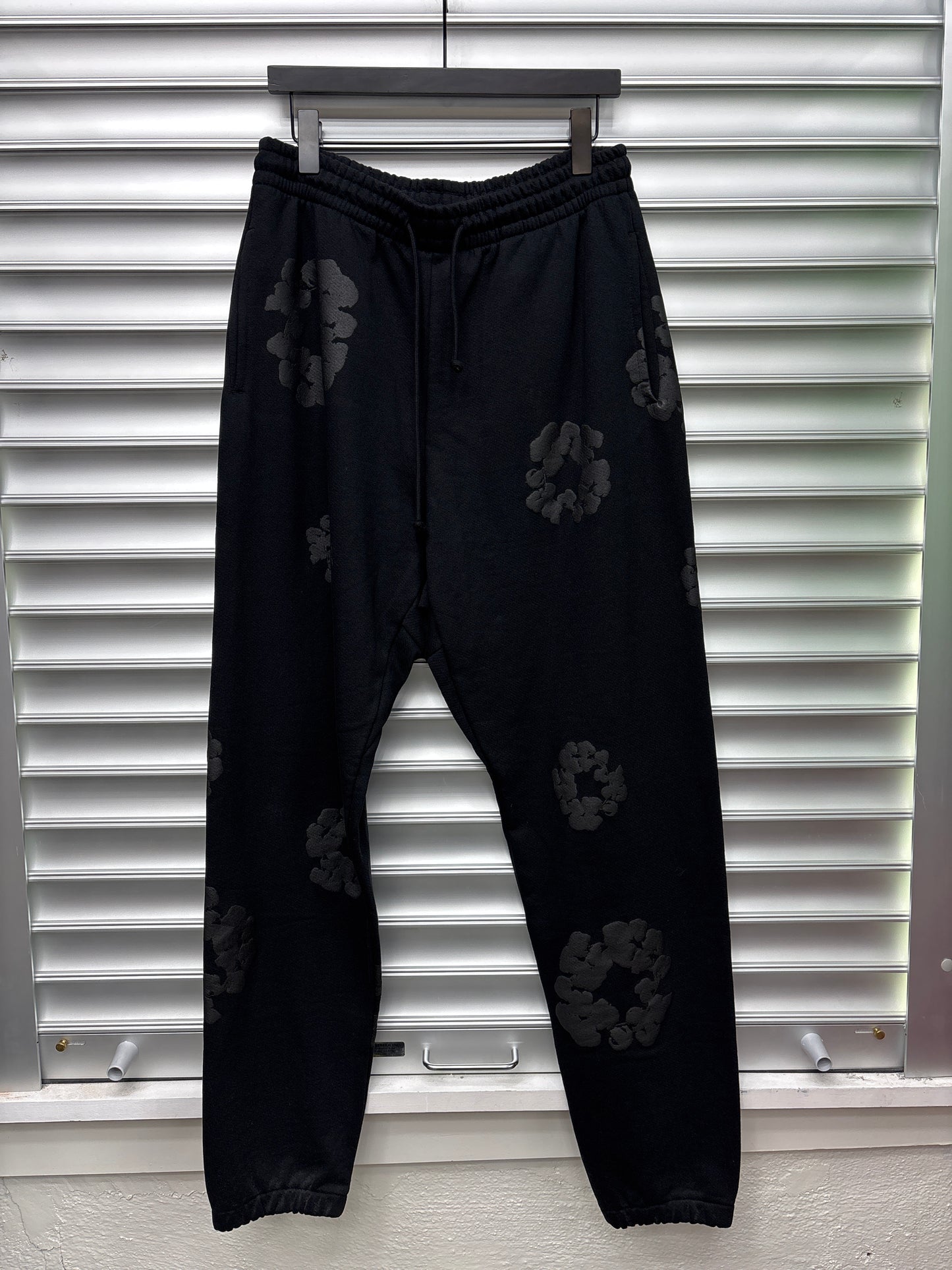 Denim Tears Black Sweatpants - L