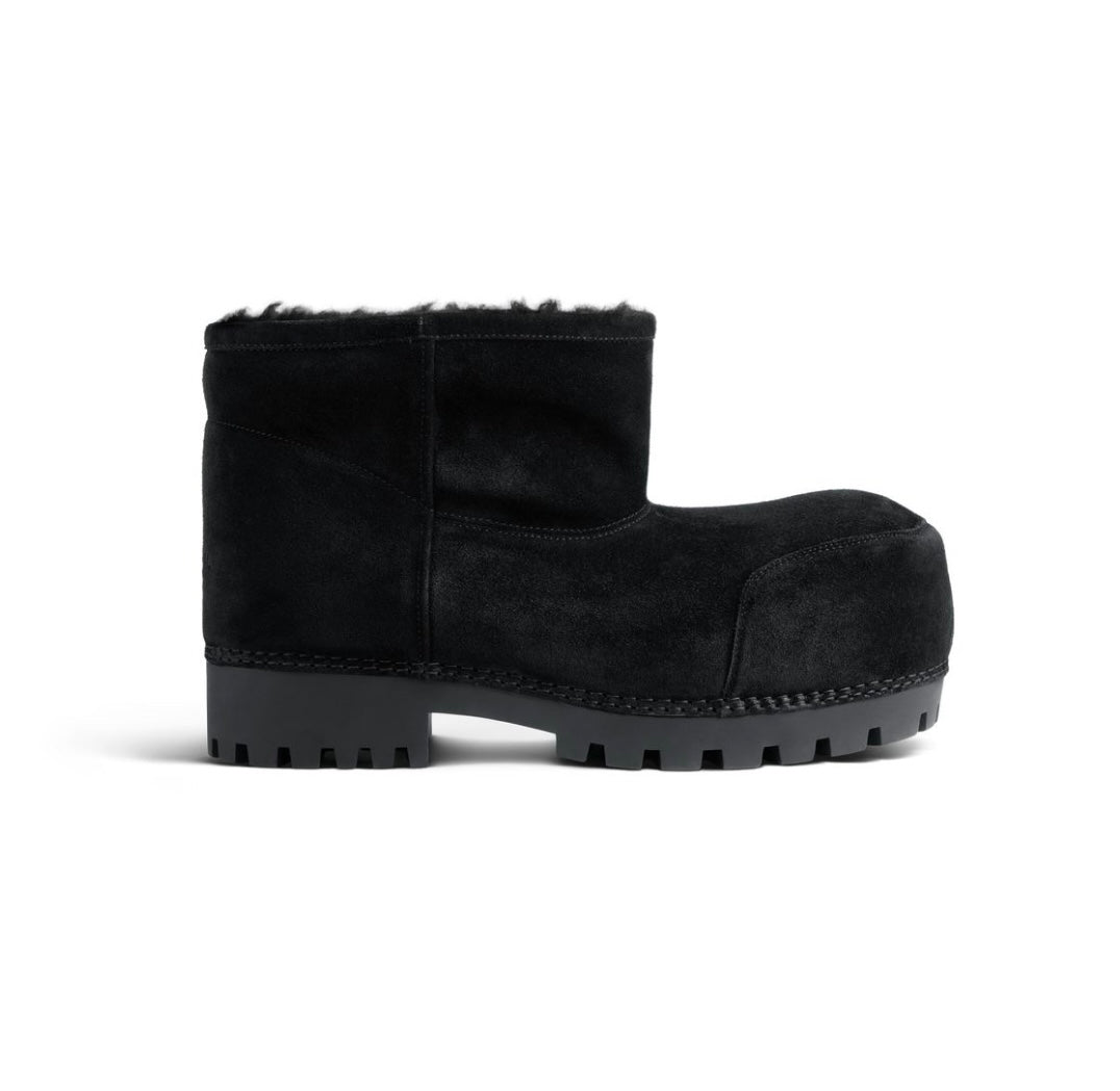 Balenciaga Suede Alaska Boot Low Black