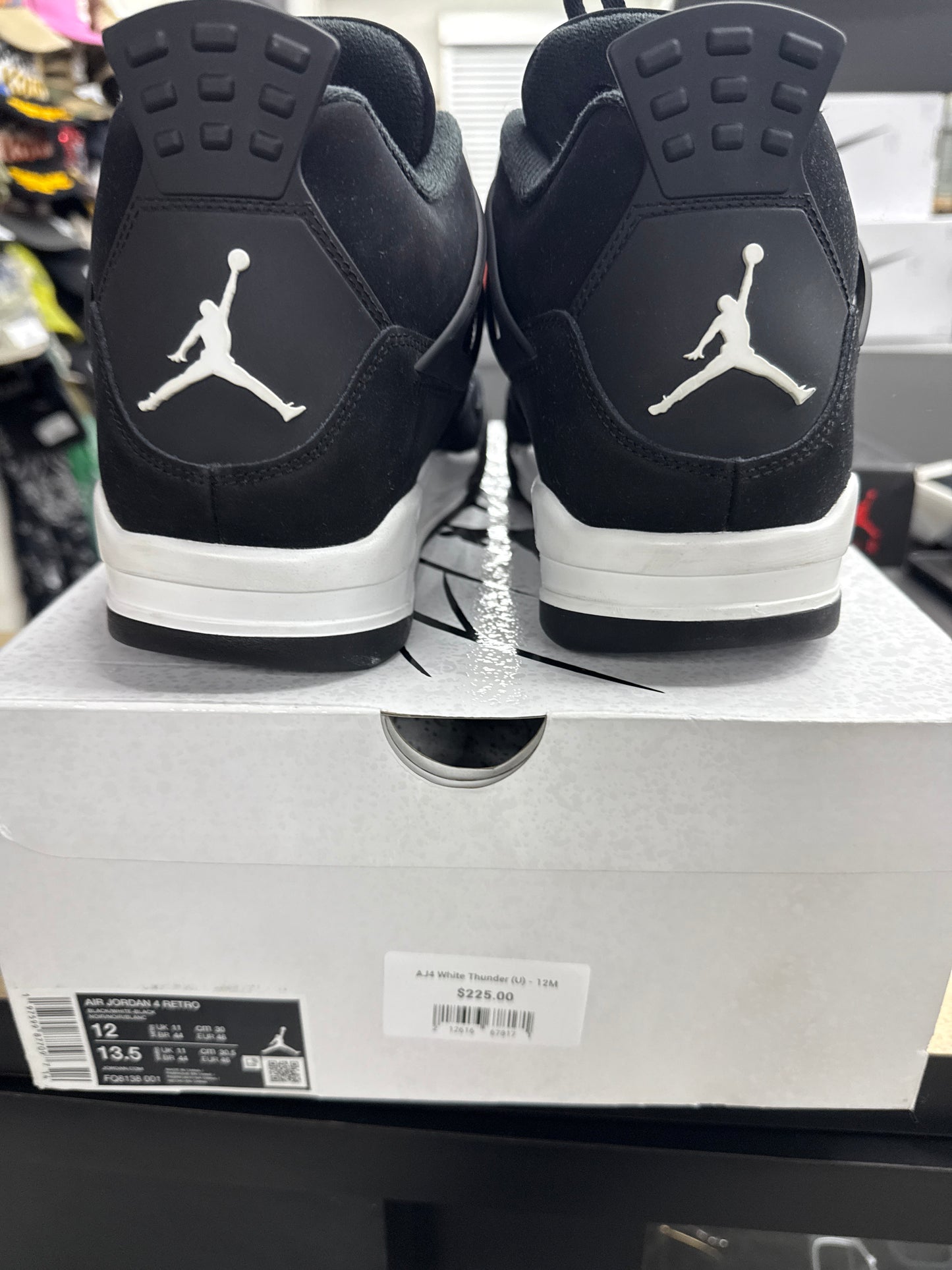 AJ4 White Thunder (U) - 12M