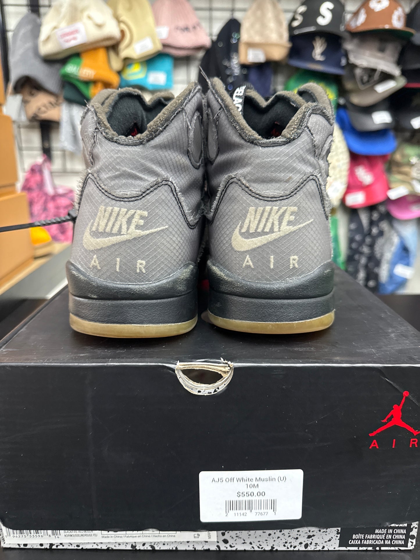 AJ5 Off White Muslin (U) - 10M