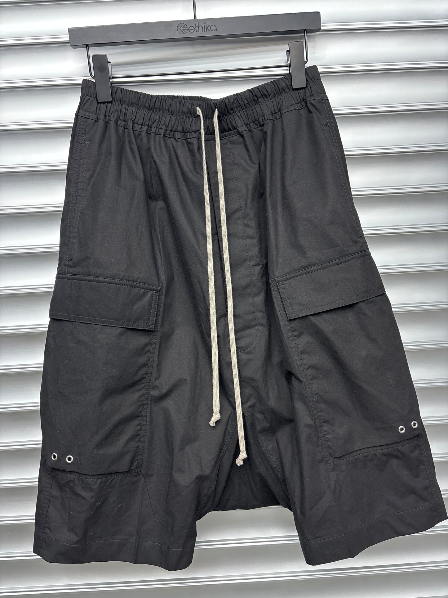 Rick Owen Cargo Pod Black Shorts - 48
