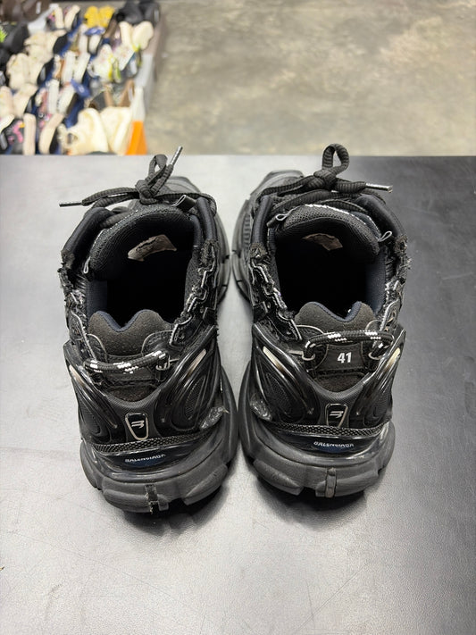 Balenciaga Runner Triple Black (U) - 41(8) (NB)