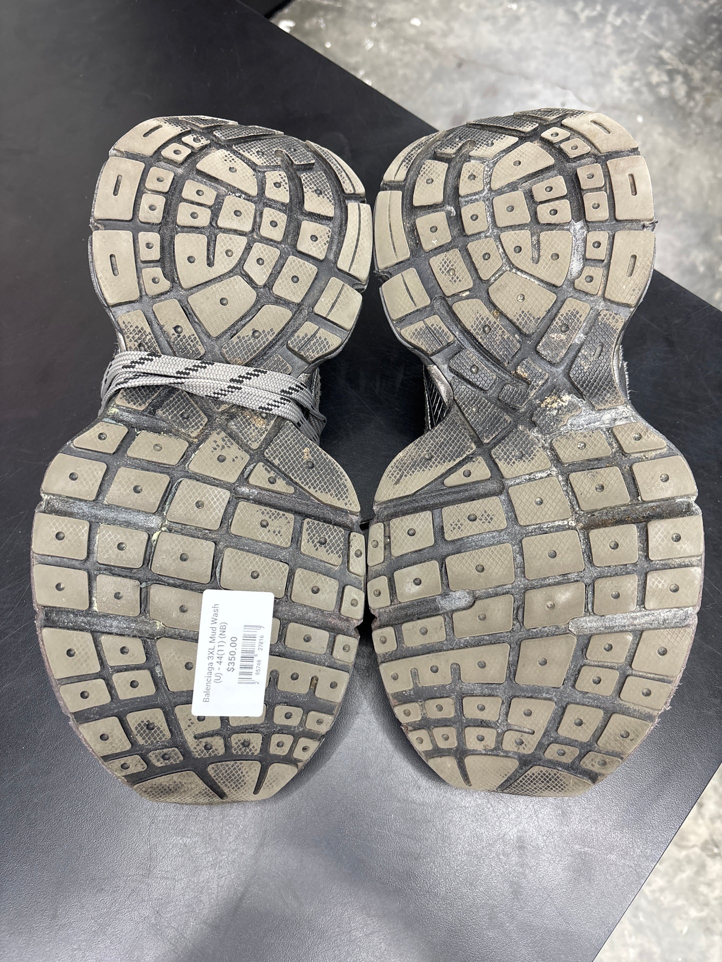 Balenciaga 3XL Mud Wash (U) - 44(11) (NB)