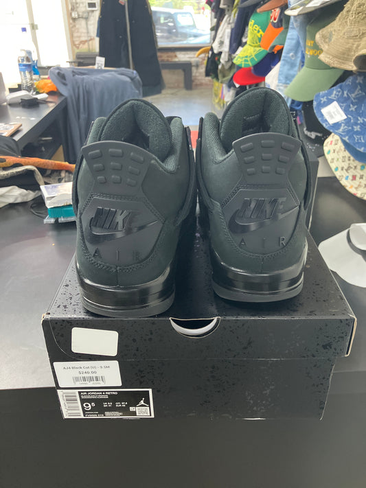 AJ4 Black Cat (U) - 9.5M