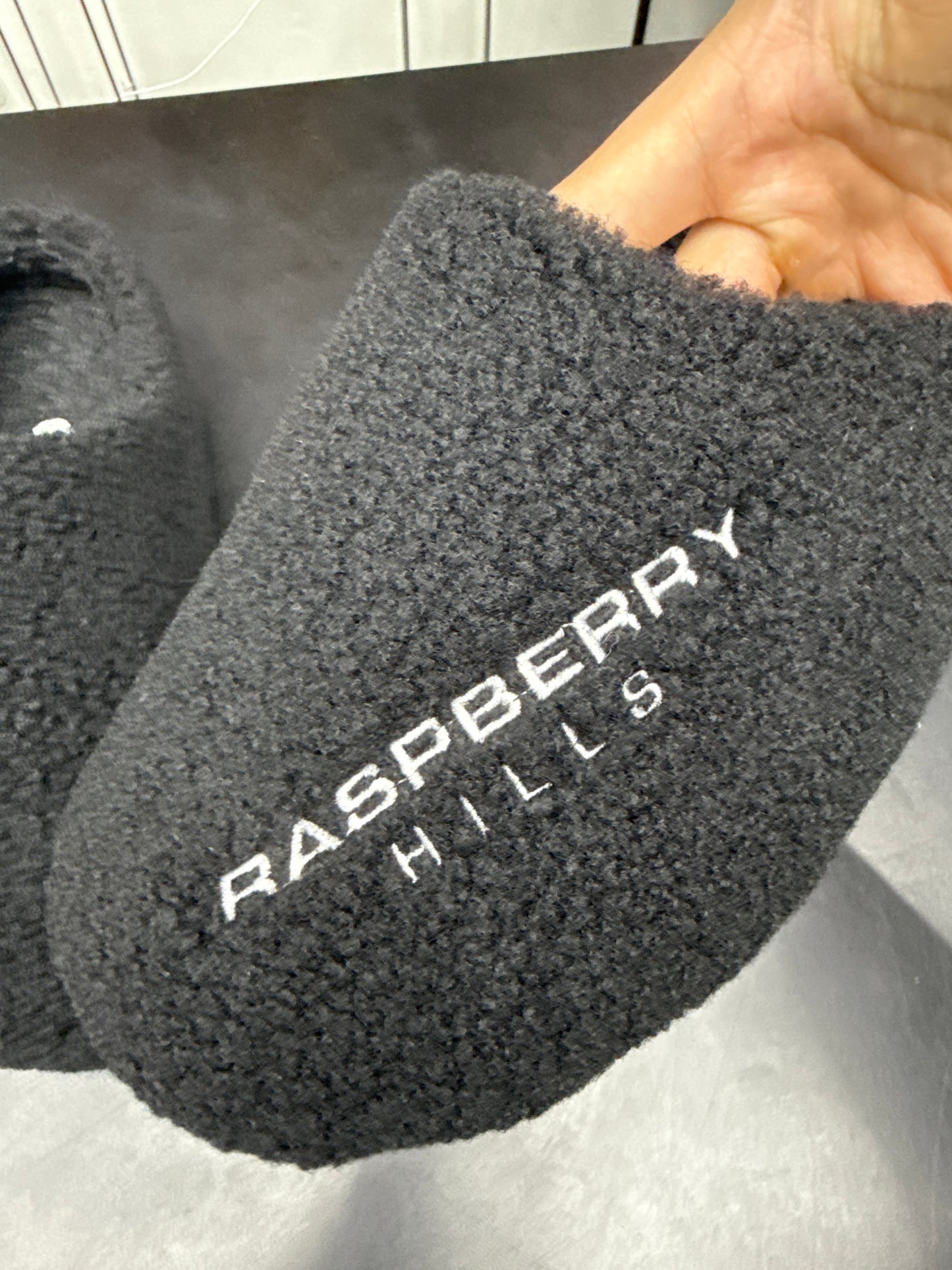 Raspberry Hills Fur Slide - 8M (NB)