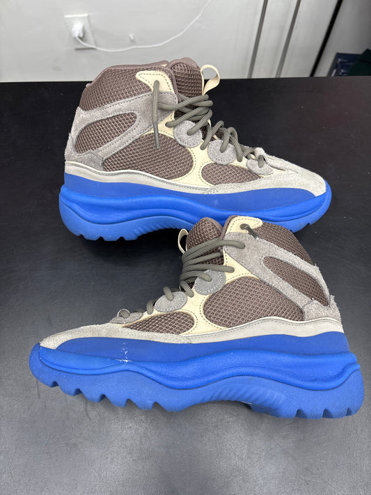 Yeezy Boot Taupe Blue (U) - 9M (NB)