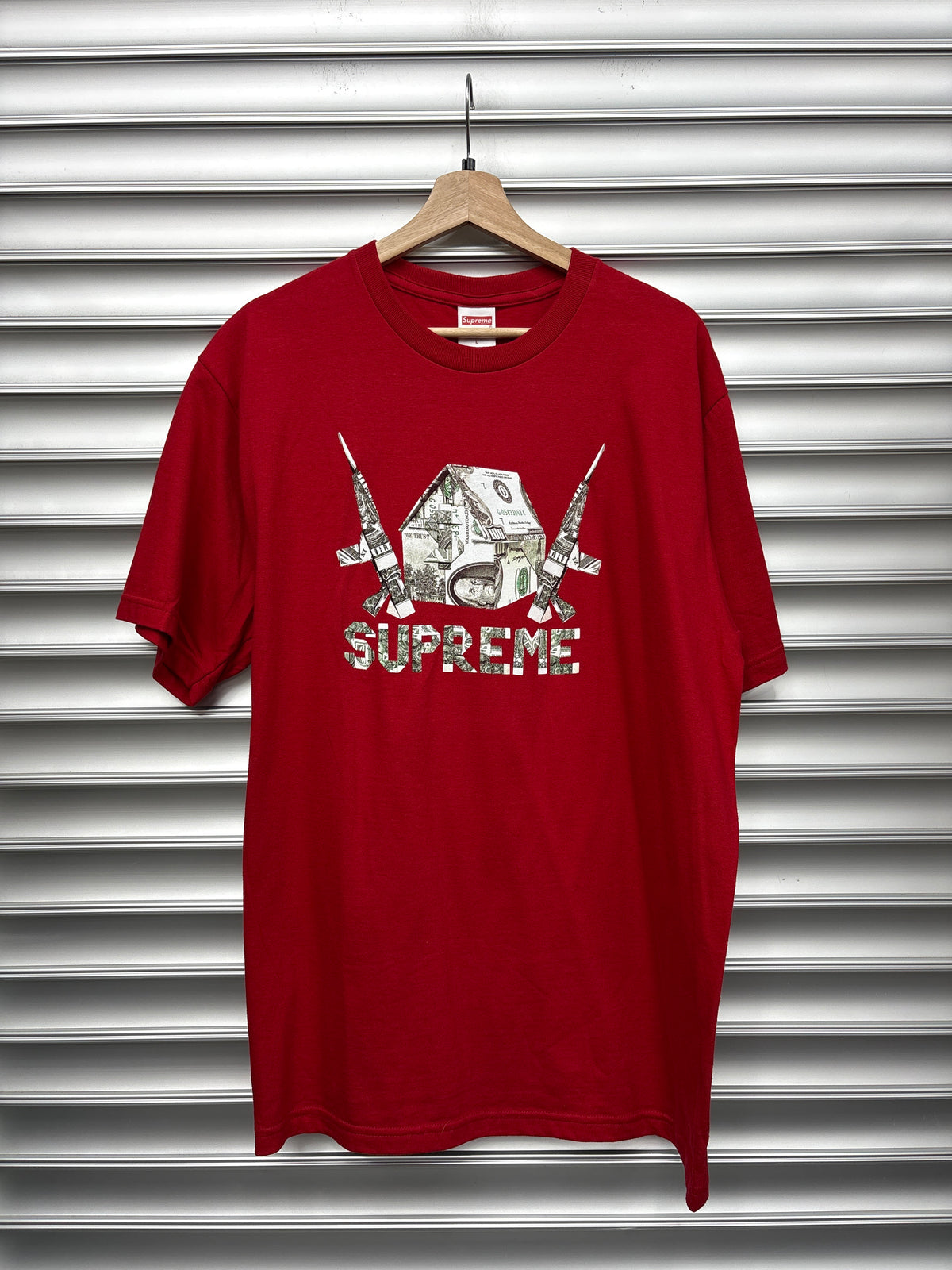 Supreme Guns And Money Red Tee - L**