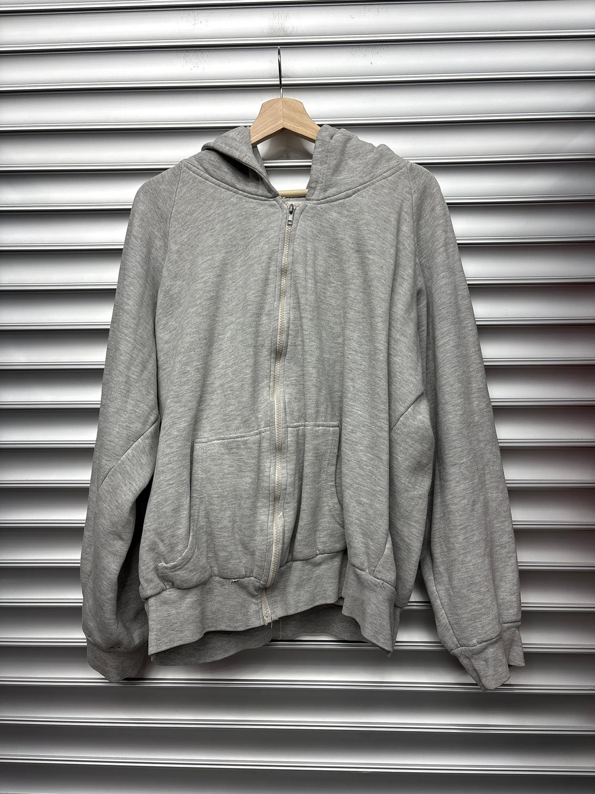 Vintage Thermal Lined Grey Hoodie - XL**