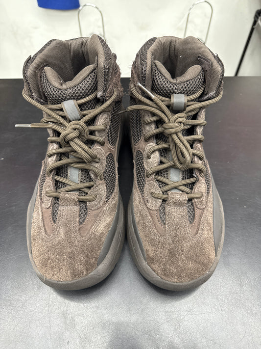 Yeezy Boot Oil (U) - 10.5M (NB)