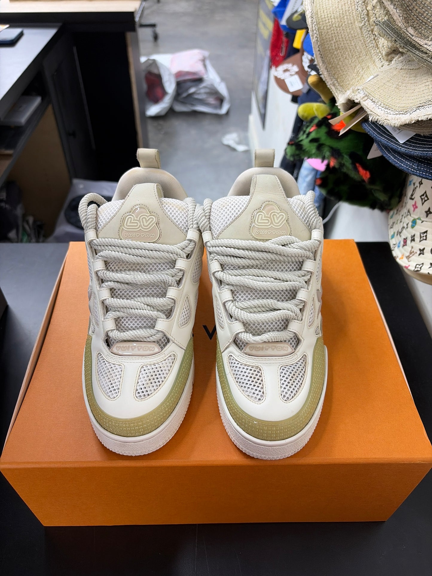 Louis Vuitton SK8 Beige (U) - 8.5M