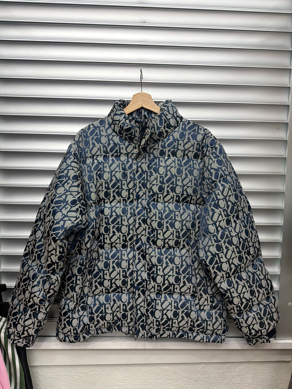 Supreme FUCK Puffer - L**
