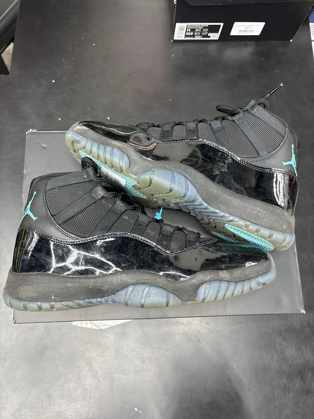 AJ11 Gamma Blue (U) - 9.5M**