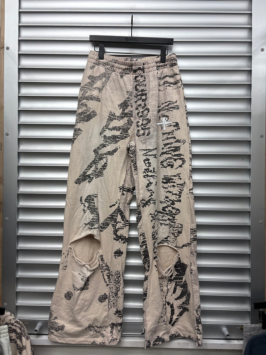 Vertabrae Tan Distressed Sweatpants - L**
