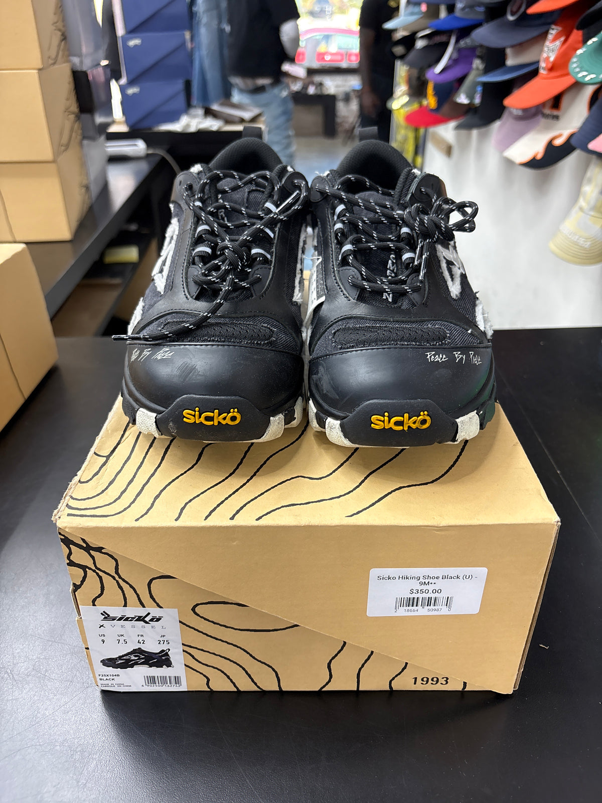 Sicko Hiking Shoe Black (U) - 9M**