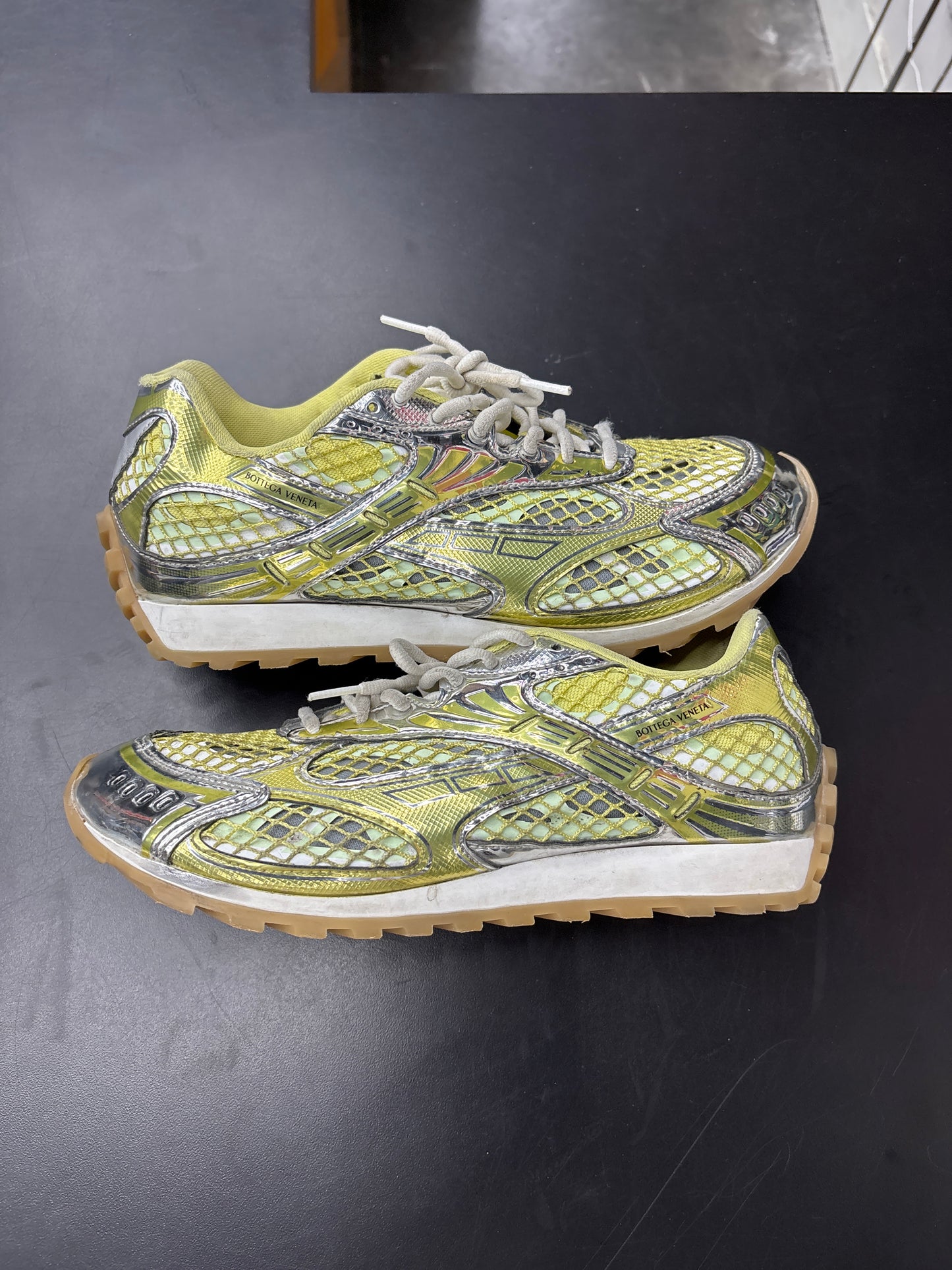 Bottega Orbit Neon Yellow (U) - 43(10) (NB)