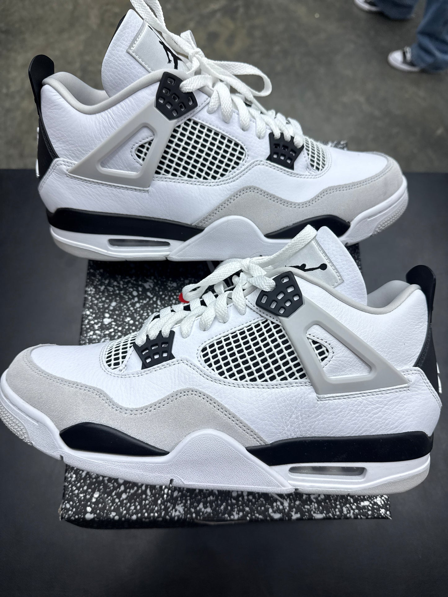 AJ4 Military Black (U) - 11M