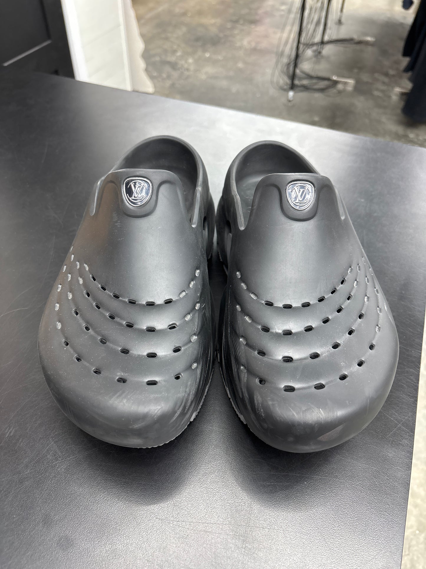 Louis Vuitton Shark Clog (U) - 10M (NB)