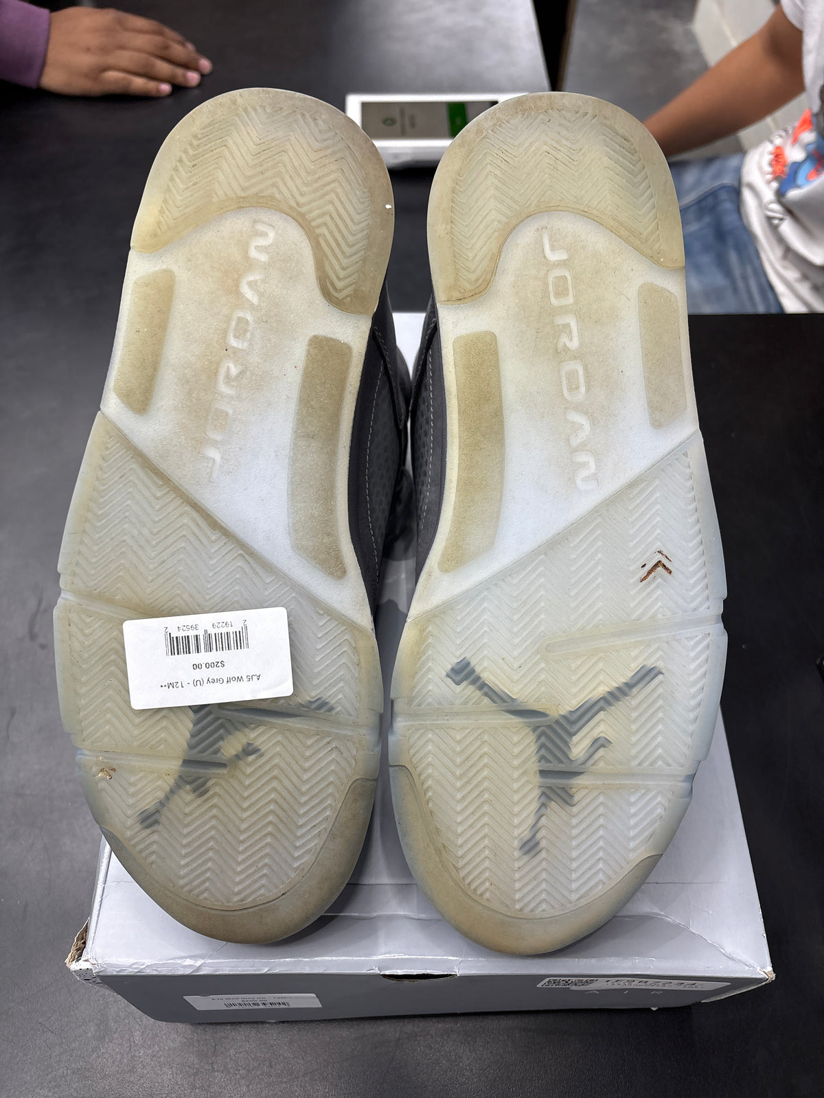 AJ5 Wolf Grey (U) - 12M**