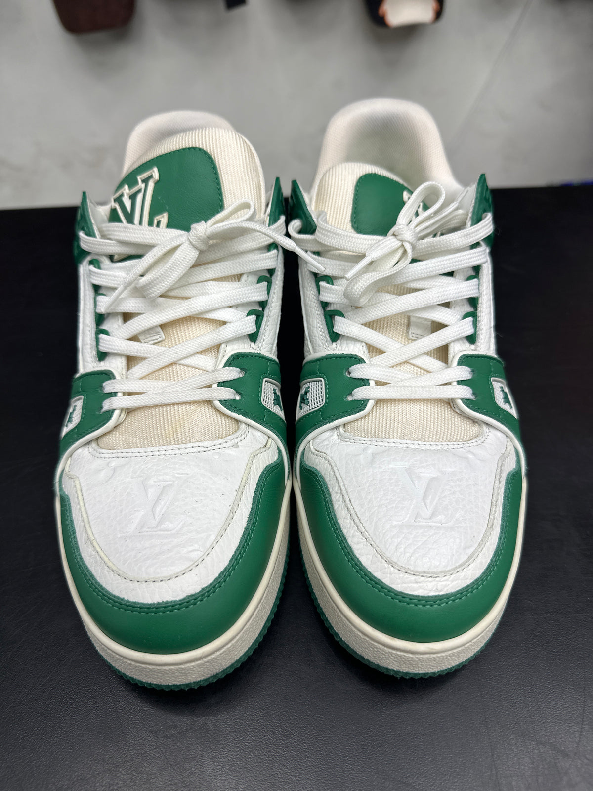 Louis Vuitton Trainer Green (U) - 9M (NB)**