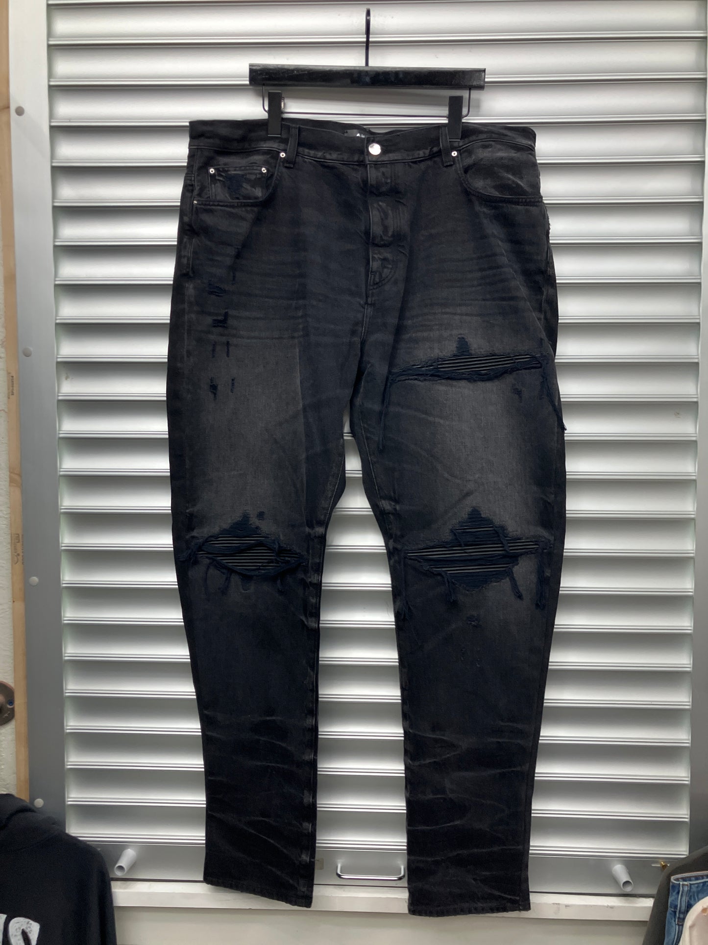 Amiri Black MX-1 Denim - 40