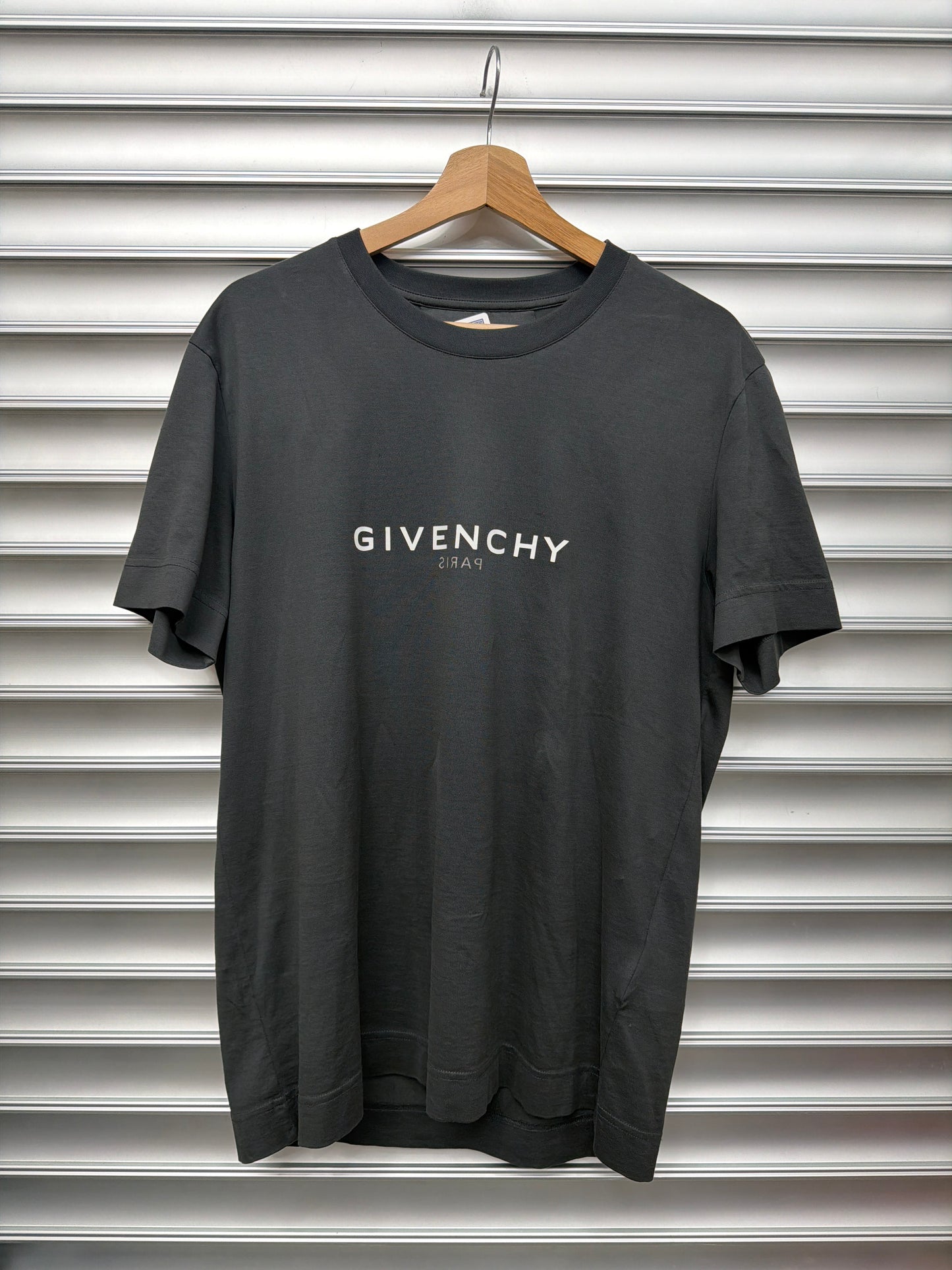 Givenchy Script Tee - L