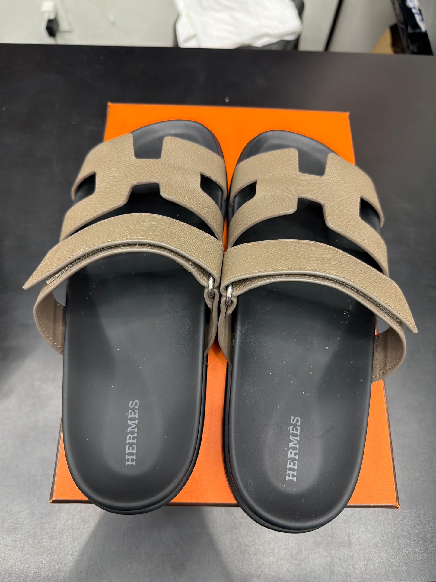 Hermes Brown Chrypre Slides (U) - 41.5