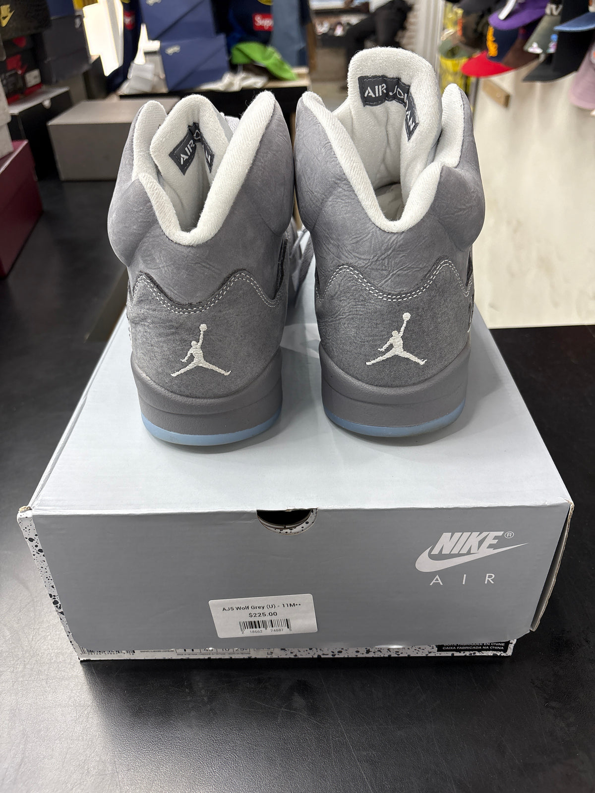 AJ5 Wolf Grey (U) - 11M**