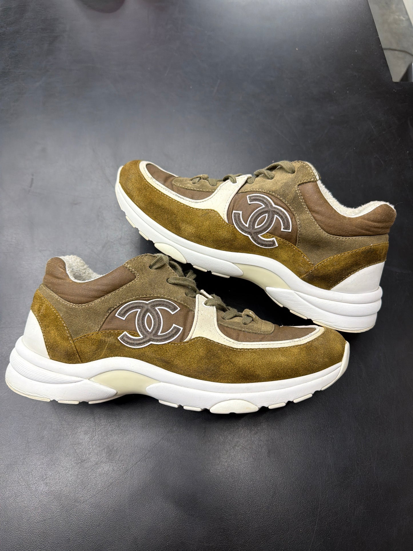 Chanel Trainer Brown/Olive (U) - 41(8) (NB)