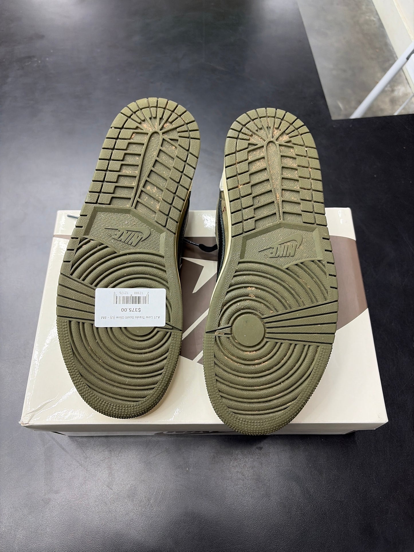 AJ1 Low Travis Scott Olive (U) - 8M