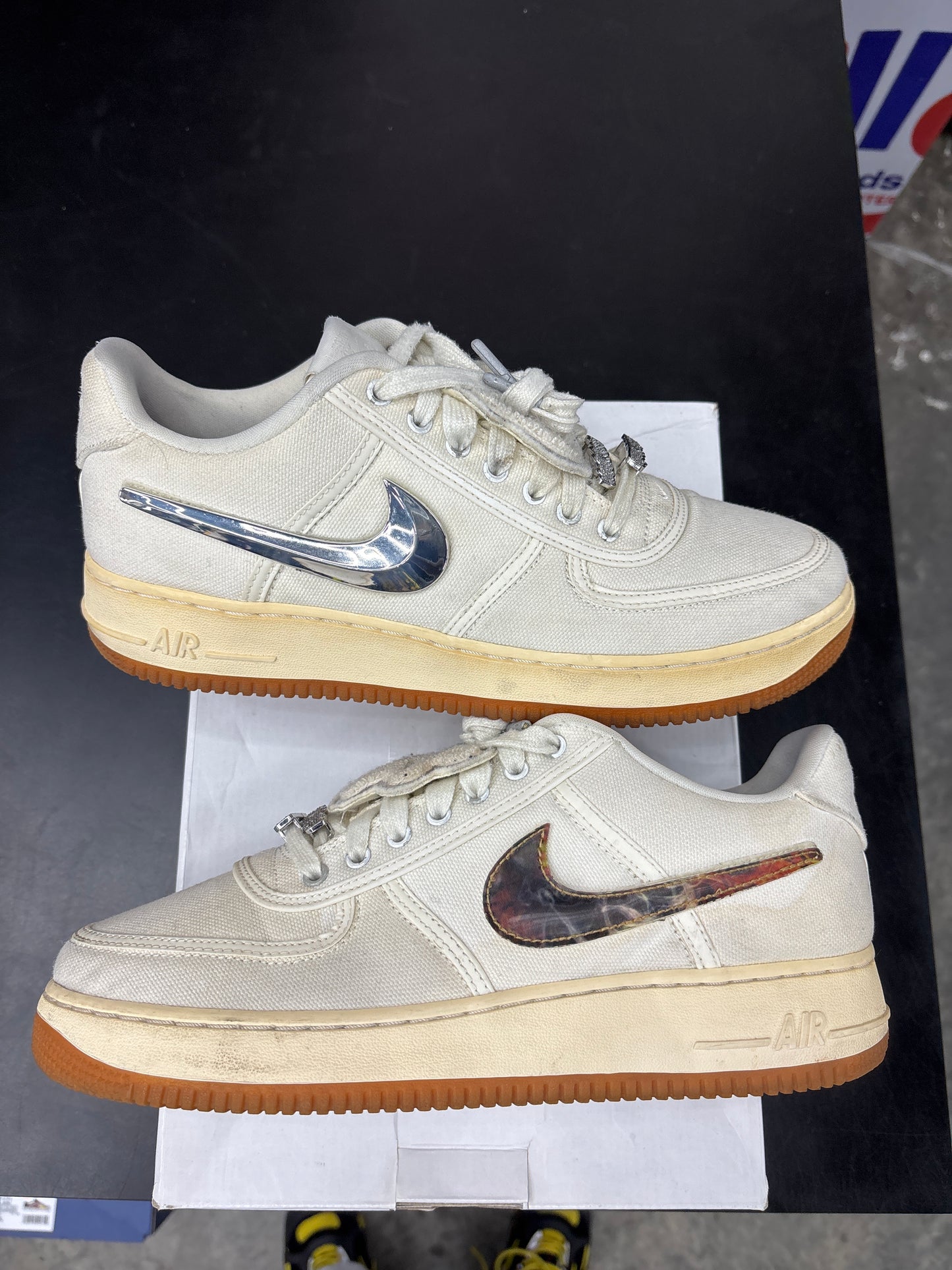 AF1 Travis Scott Sail (U) - 10M**