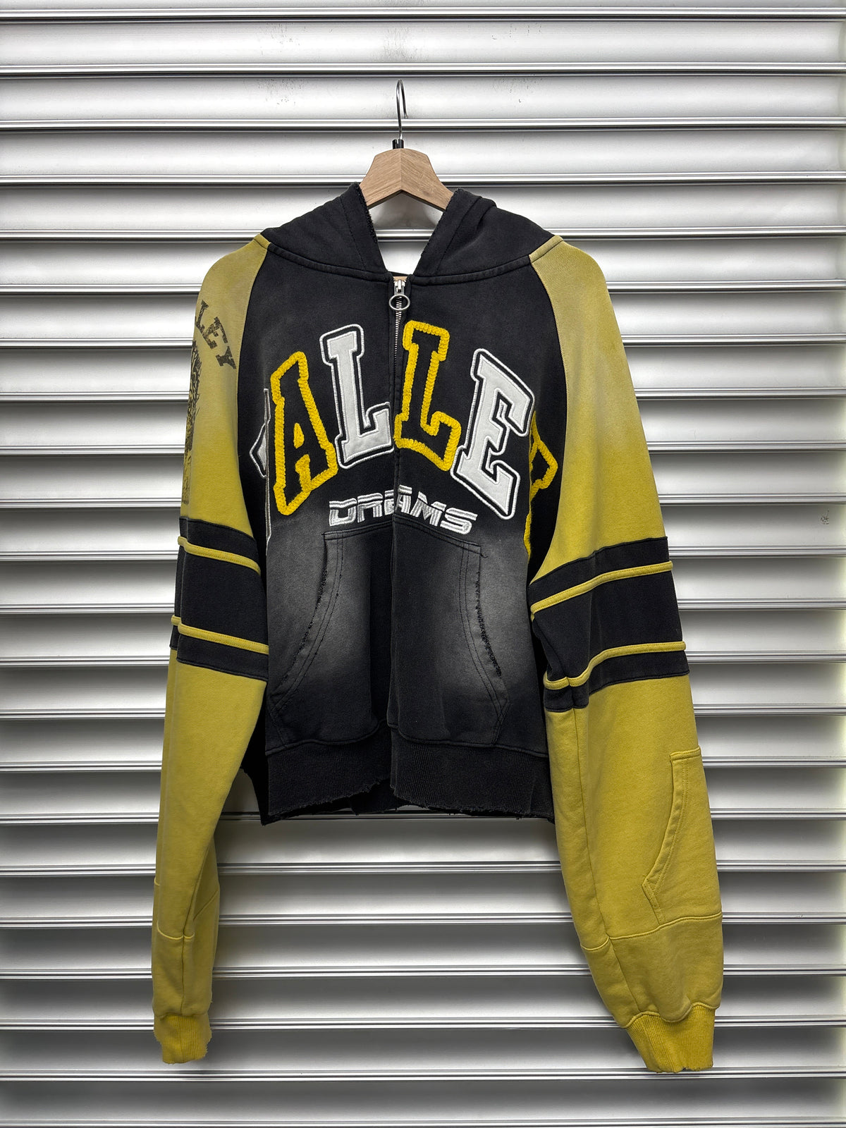 Vale Dreams Yellow Zip Up Hoodie - L**