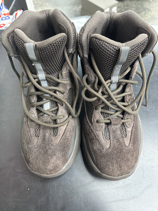 Yeezy Boot Oil (U) - 11M (NB)**