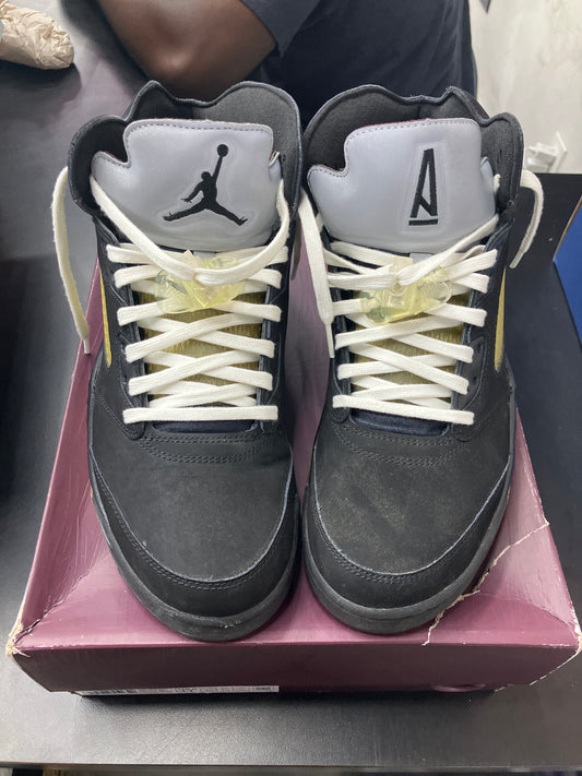 AJ5 A Ma Maniere Dusk (U) - 11M
