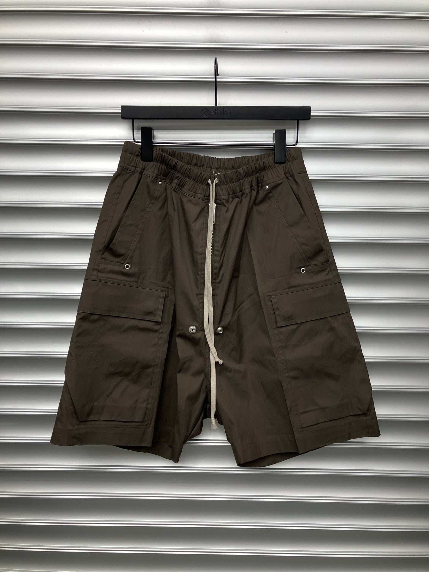 Rick Owens Dust Bela Cargo Shorts - S