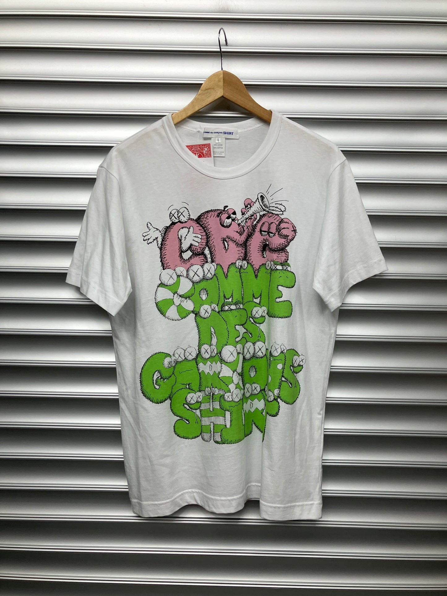 CDG Kaws Tee - L