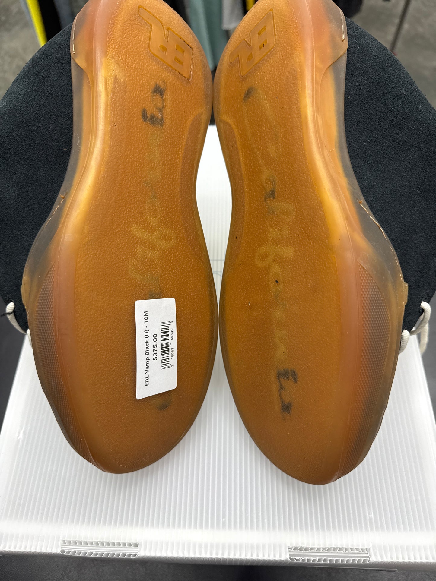 ERL Vamp Black (U) - 10M