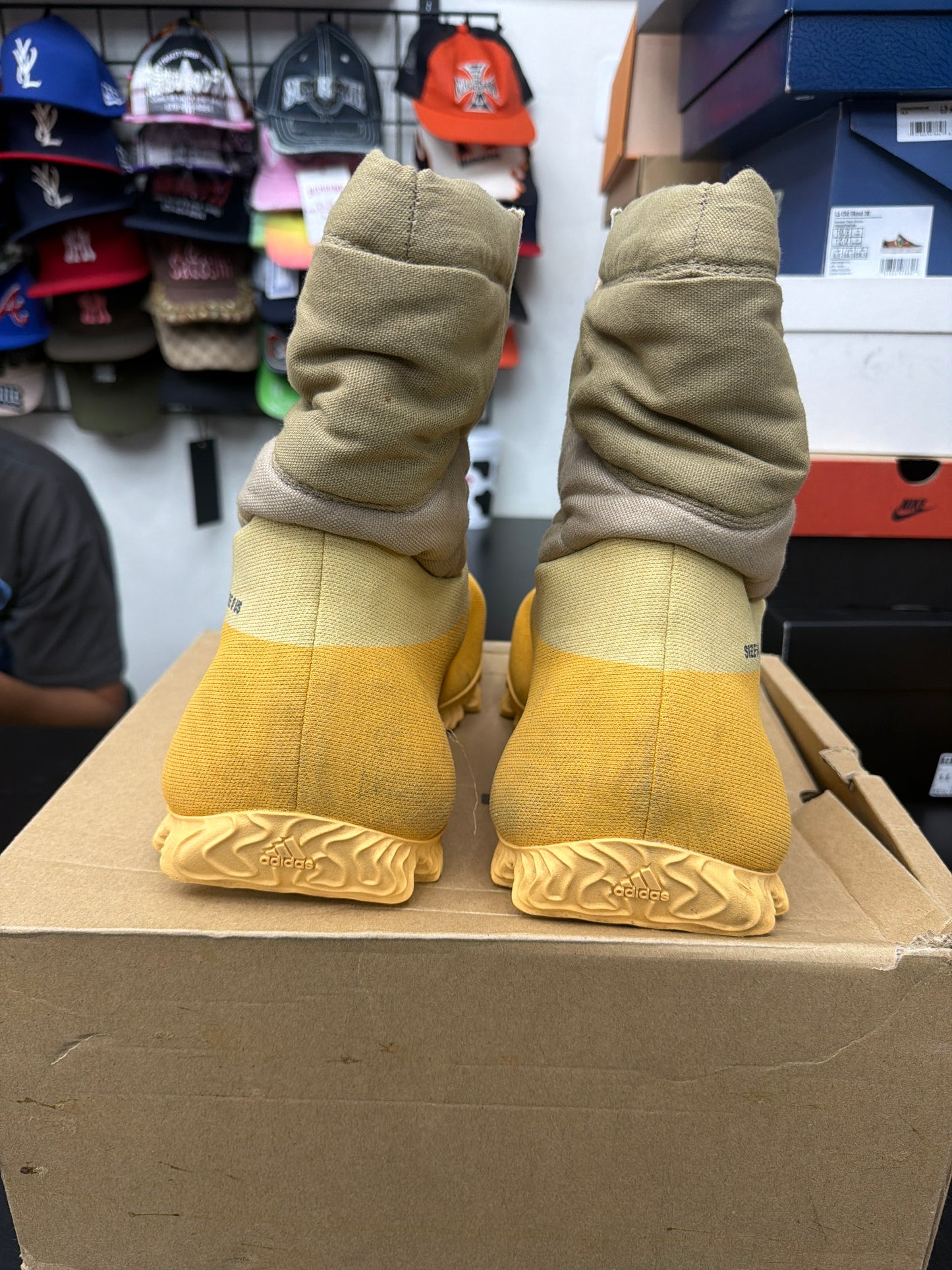 Yeezy Knit RNR Sulfur (U) - 9M