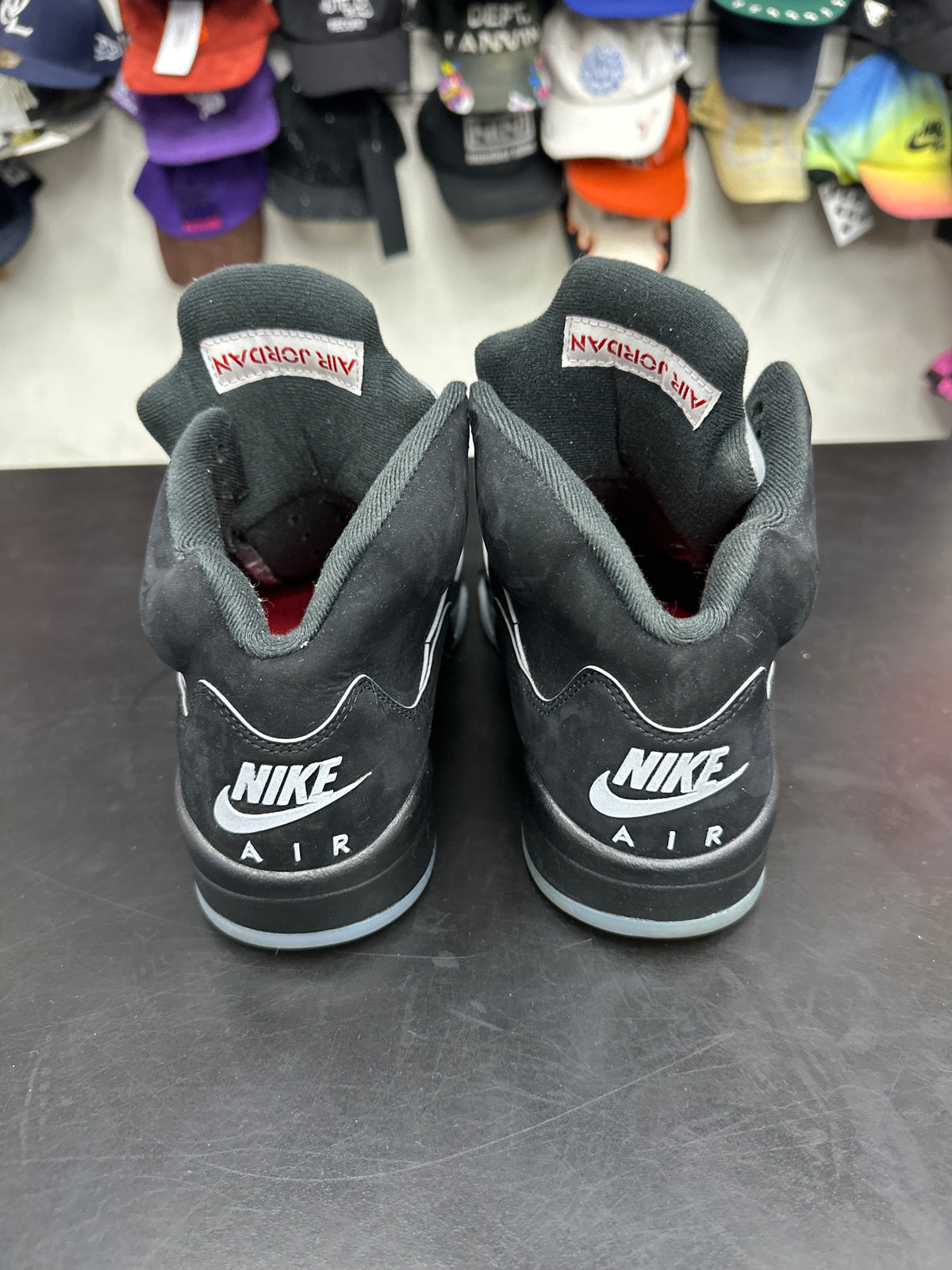AJ5 Black Metallic (U) - 8M (NB)**