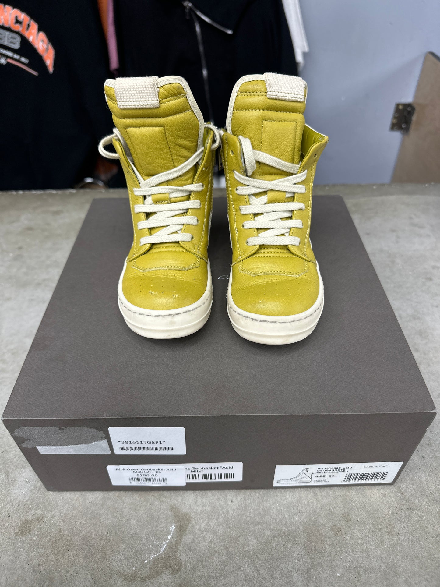 Rick Owen Geobasket Acid Milk (U) - 25